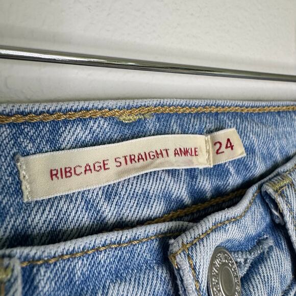 Levi's Ribcage Straight Ankle Light Wash Distressed Denim Jeans 24 - Picture 5 of 5